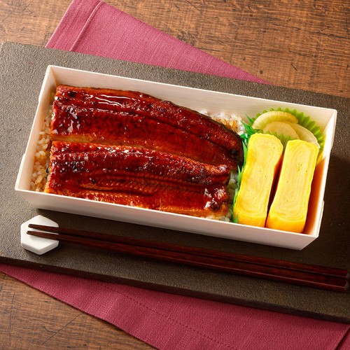 【冷凍】松栄軒 鹿児島県産うなぎ蒲焼重 手巻き玉子入り 1食(355g)