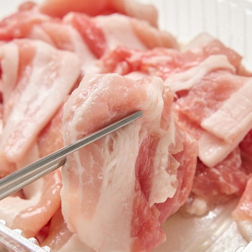 [鮮度+]【冷蔵】山形県産 豚肉ばら切りおとし焼肉用(塩だれ) 200g-260g