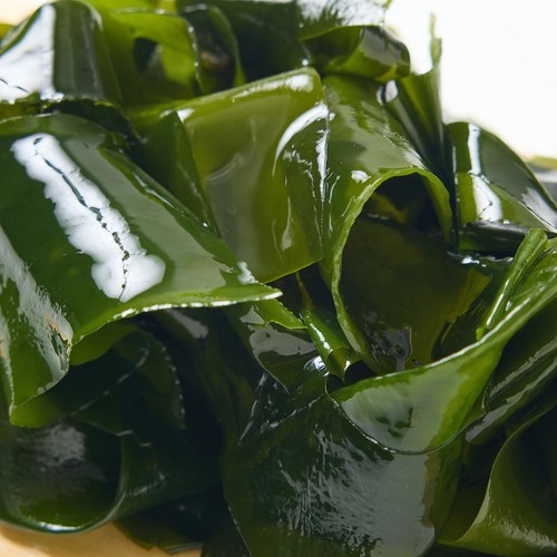 [鮮度+]【冷蔵】湯通しわかめ 70g トップバリュ