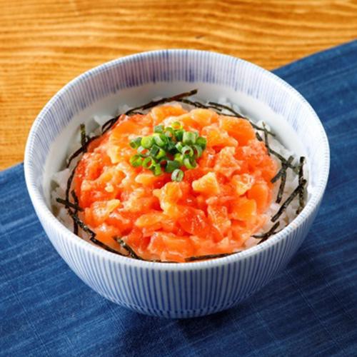 【冷凍】 お手軽 サーモンたたき丼 80g (40g x 2食入)
