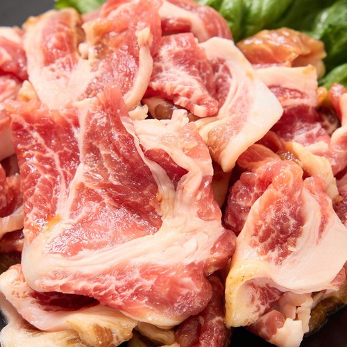 [鮮度+]【冷蔵】山形県産 豚肉かたロース切りおとし味付け焼肉用(辛味家使用) 200g-260g