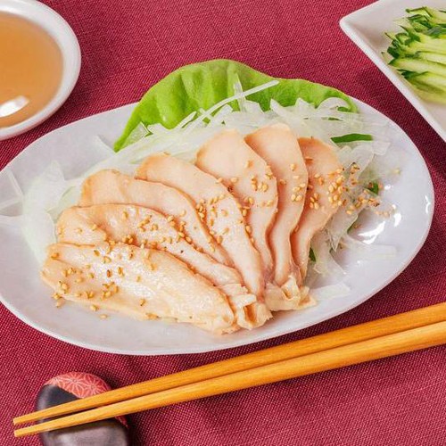 【冷凍】 お刺身のようにいただく鶏の切り身(塩ごま油) 150g