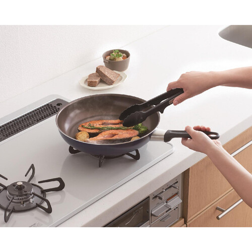 サーモス デュラブルシリーズフライパン 28cm ガス火専用 ネイビー