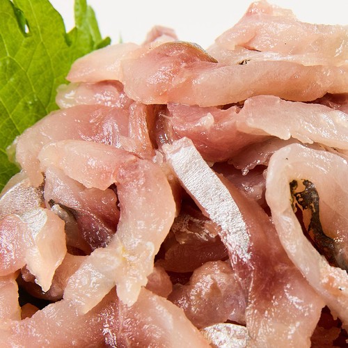 【冷蔵】 天然真あじたたき(生食用) たれ・ごま付き  86.5g