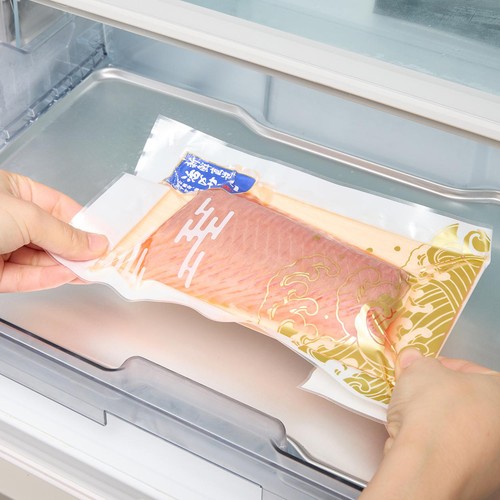［鮮度＋］【冷蔵】 青森サーモン刺身用冊(解凍・養殖) 150g