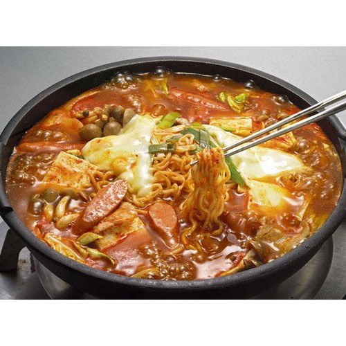モランボン 熟成濃厚キムチチゲ用スープ 3~4人前 (750g)