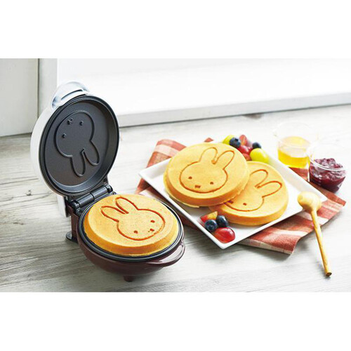 miffy【日本未販売】おかおのパンケーキ専用フライパン nijntje 楽天市場】ミッフィー の 焼き目がつく パンケーキメーカー