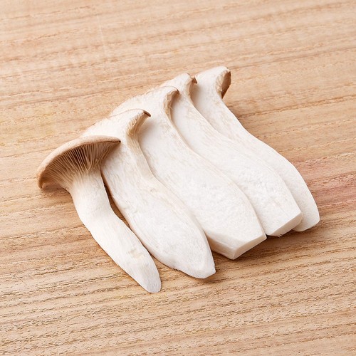 鮮度+］新潟県産 雪国えりんぎ 100g 1パック Green Beans | グリーン